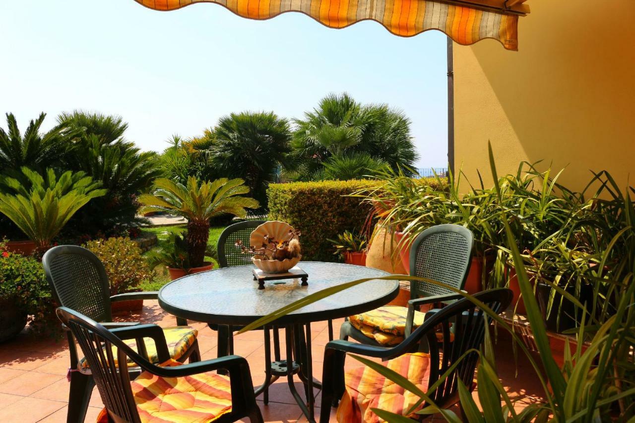 Chez Luis Apartment Imperia Bagian luar foto